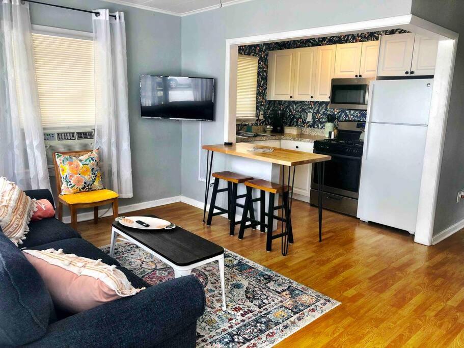 Steps To Beach & Downtown! Cozy Beach Bungalow #1 Lake Worth Beach Eksteriør billede